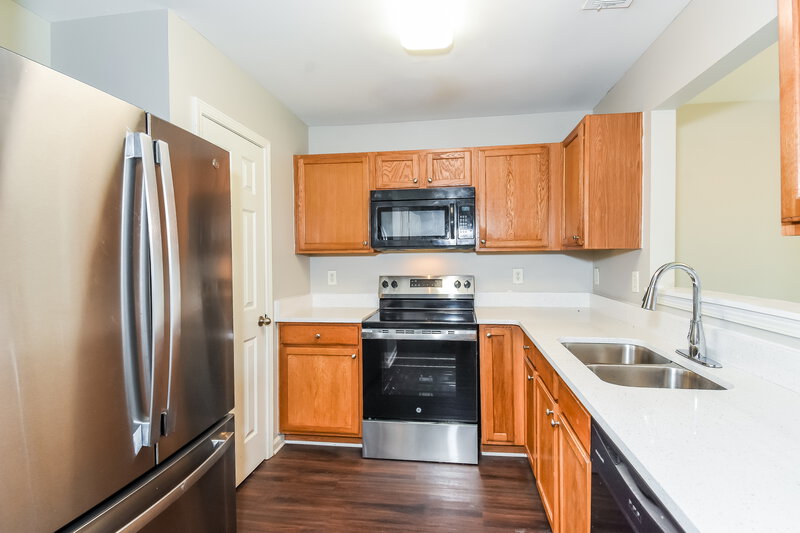 1,660/Mo, 2740 Englewood Dr Cumming, GA 30040 Kitchen View