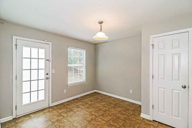 2,210/Mo, 120 Emporia Loop McDonough, GA 30253 Dining Room View