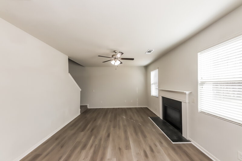 2,035/Mo, 69 Calm Waters Ave Hiram, GA 30141 Living Room View