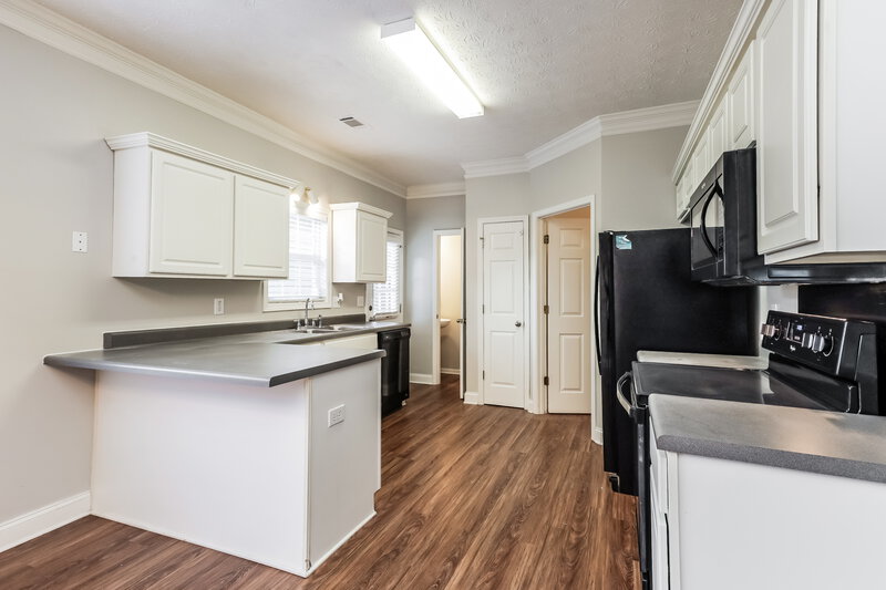 1,965/Mo, 4100 Springvale Way McDonough, GA 30252 Kitchen View