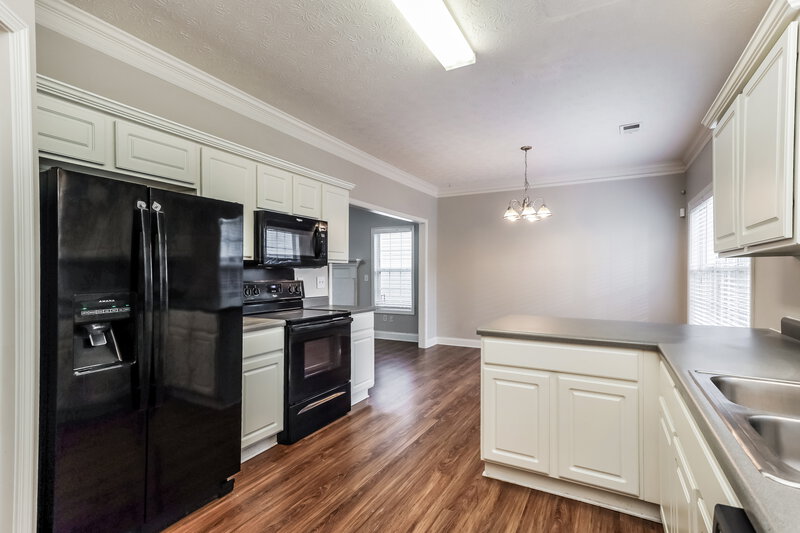 1,965/Mo, 4100 Springvale Way McDonough, GA 30252 Kitchen View 2