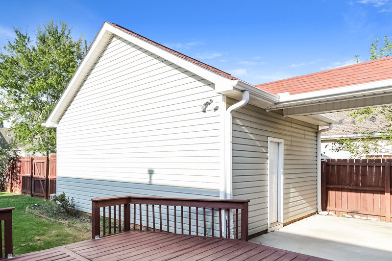 1,965/Mo, 4100 Springvale Way McDonough, GA 30252 Deck View