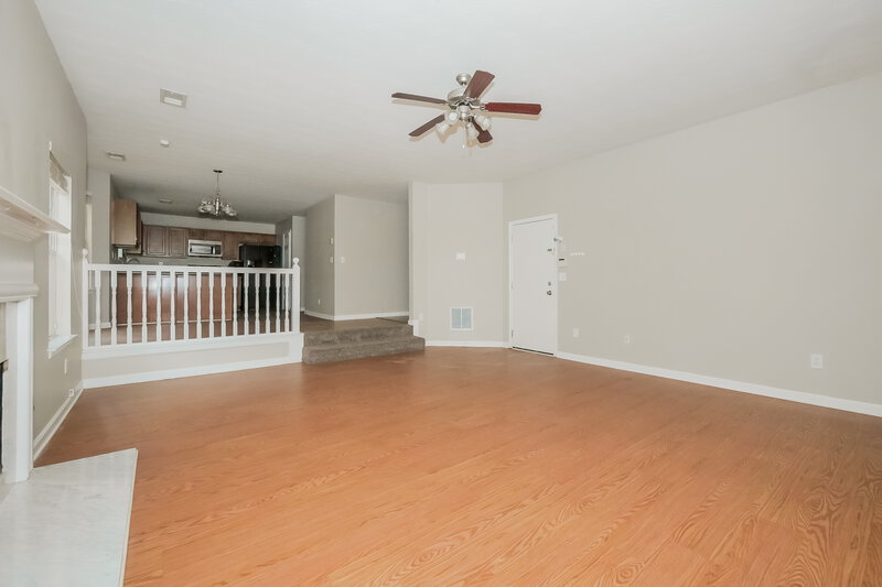 2,870/Mo, 112 Garrison Ln Locust Grove, GA 30248 Living Room View 3