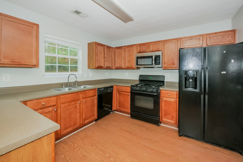 2,870/Mo, 112 Garrison Ln Locust Grove, GA 30248 Kitchen View