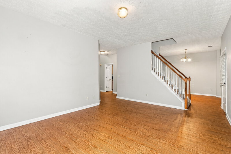 1,900/Mo, 7470 Royale Ct Riverdale, GA 30296 Living Room View 2