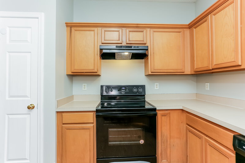 2,550/Mo, 7470 Royale Ct Riverdale, GA 30296 Kitchen View 2