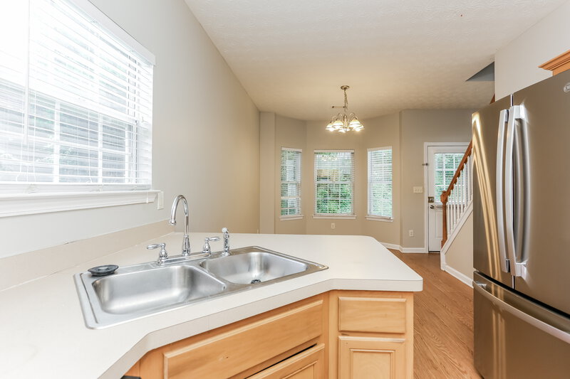 2,550/Mo, 7470 Royale Ct Riverdale, GA 30296 Kitchen View 4