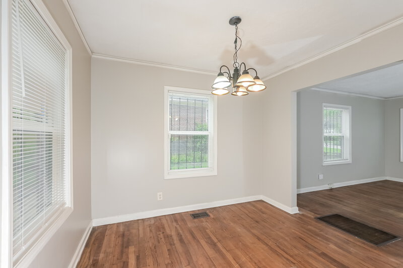 0/Mo, 1993 Willa Way Decatur, GA 30032 Dining Room View