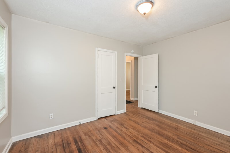 0/Mo, 1993 Willa Way Decatur, GA 30032 Main Bedroom View