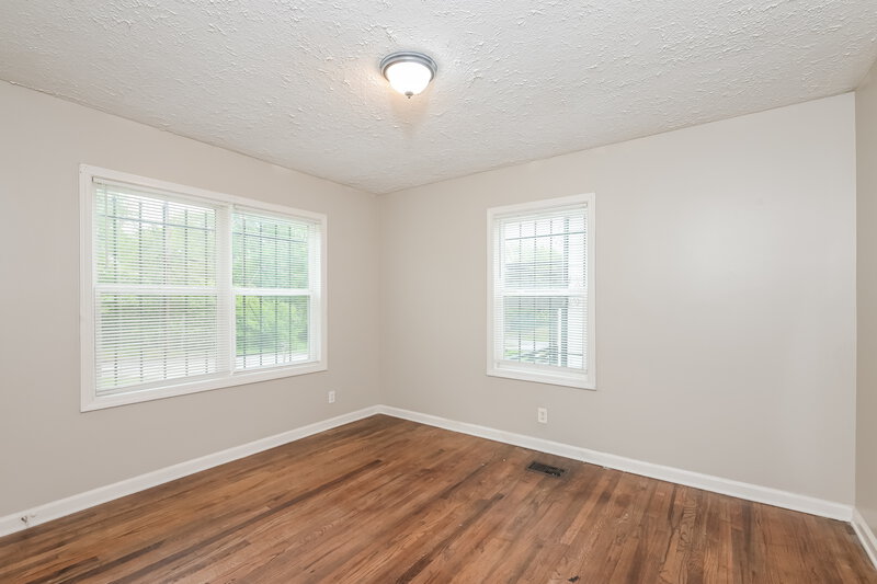 0/Mo, 1993 Willa Way Decatur, GA 30032 Main Bedroom View 2