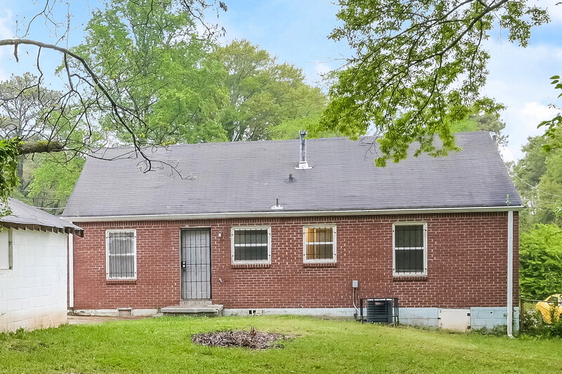 0/Mo, 1993 Willa Way Decatur, GA 30032 Rear View 2