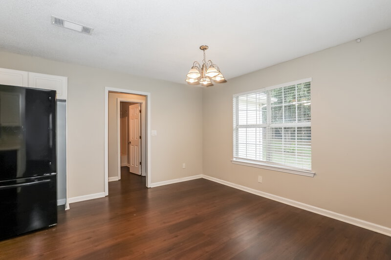 2,600/Mo, 172 Regency Park Dr McDonough, GA 30253 Dining Room View