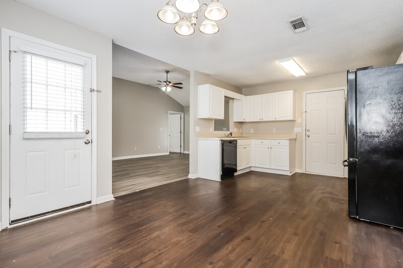 1,855/Mo, 172 Regency Park Dr McDonough, GA 30253 Dining Room View 2