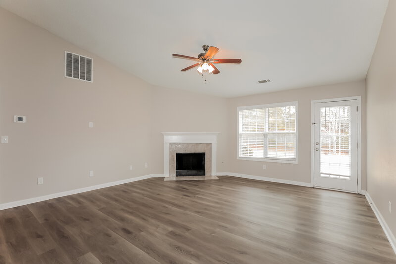 2,145/Mo, 236 Gilliam Ct Locust Grove, GA 30248 Living Room View 2