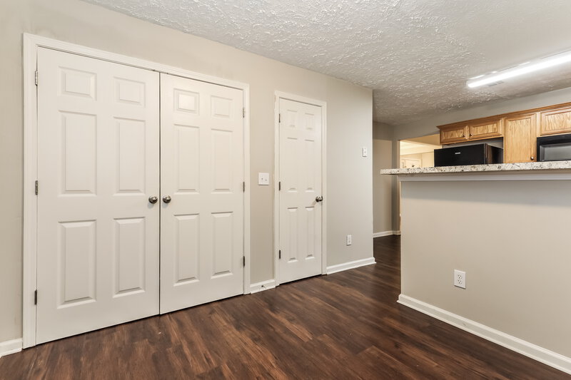 1,690/Mo, 1340 Lafayette Sq McDonough, GA 30252 Living Room View 3