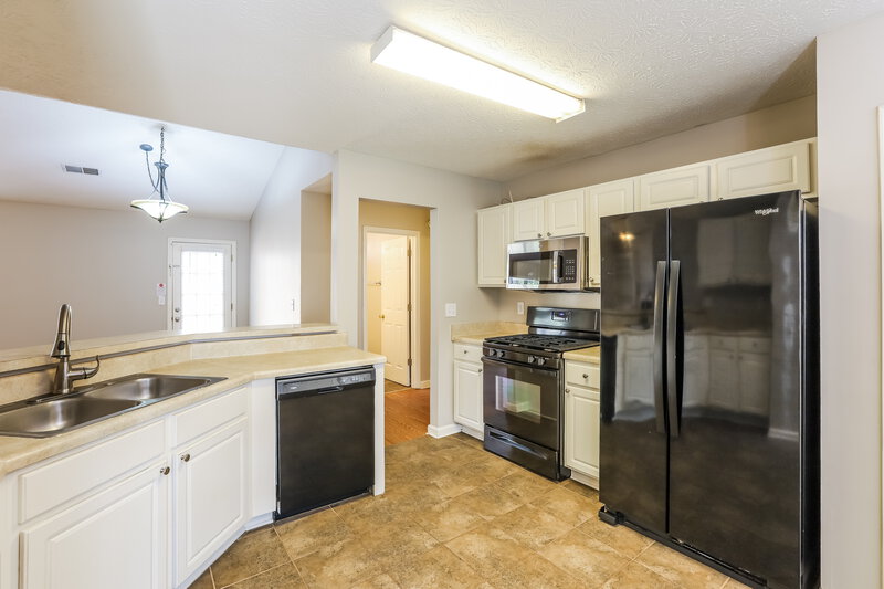 1,890/Mo, 4622 Noah Overlook W Acworth, GA 30101 Kitchen View