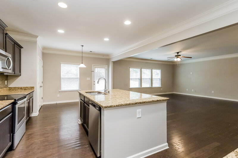 2,255/Mo, 229 Klinetop Dr McDonough, GA 30253 Kitchen View 2