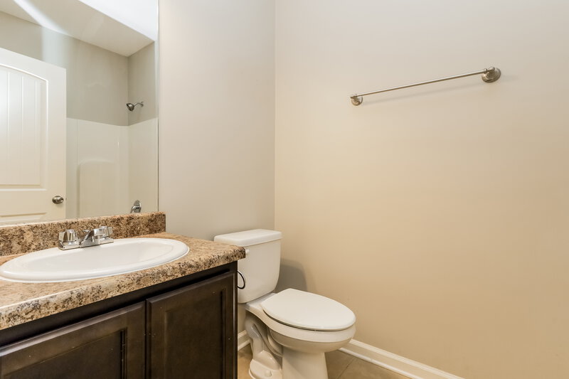 2,255/Mo, 229 Klinetop Dr McDonough, GA 30253 Bathroom View