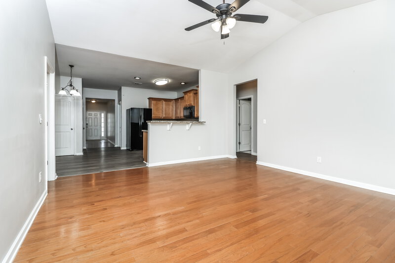 2,020/Mo, 124 Quail Bend Loop Dallas, GA 30157 Living Room View 3