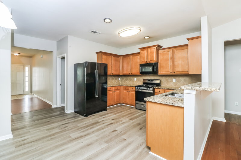 2,020/Mo, 124 Quail Bend Loop Dallas, GA 30157 Kitchen View