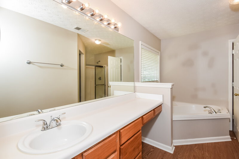 2,090/Mo, 222 Copperbend Dr Austell, GA 30168 Main Bathroom View