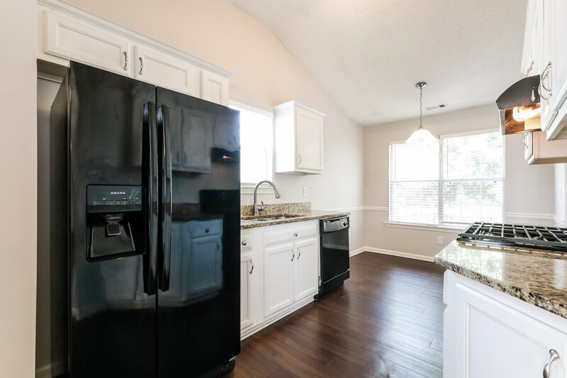2,085/Mo, 430 Summer Hill Cir Stockbridge, GA 30281 Kitchen View