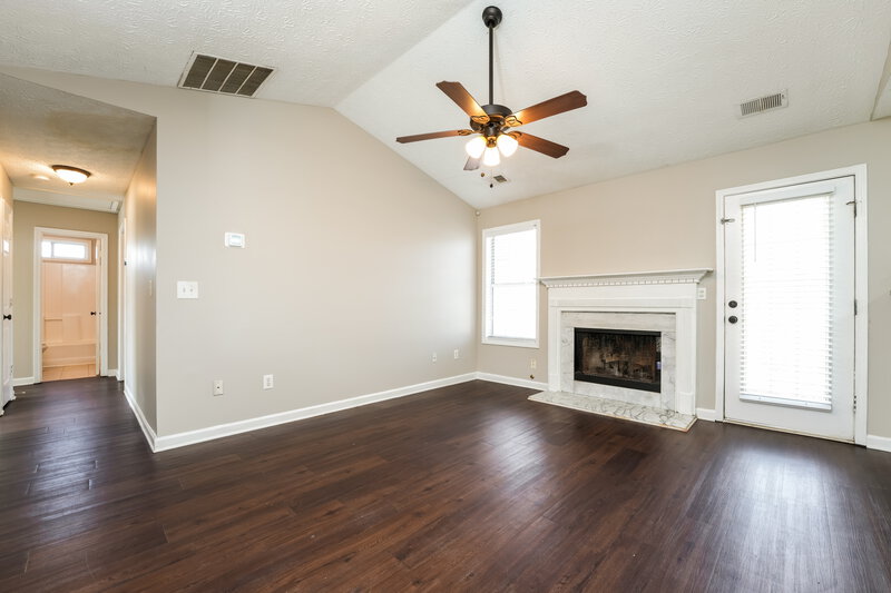 1,775/Mo, 224 Roberts Trl Locust Grove, GA 30248 Living Room View