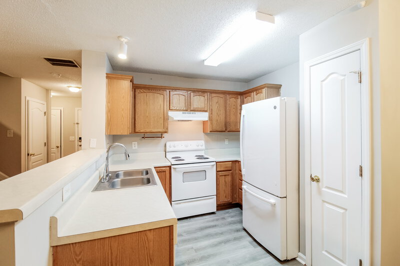 1,705/Mo, 226 Darbys Crossing Ct Hiram, GA 30141 Kitchen View