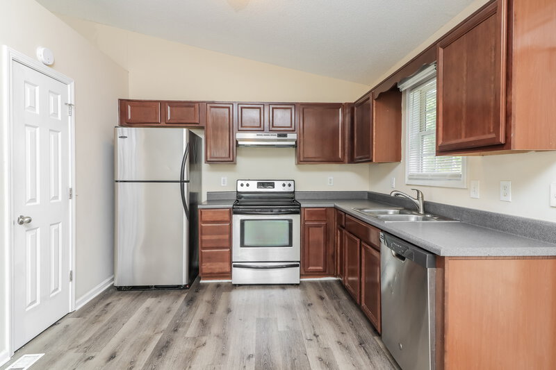 1,955/Mo, 312 Gun Range Rd Dallas, GA 30132 Kitchen View