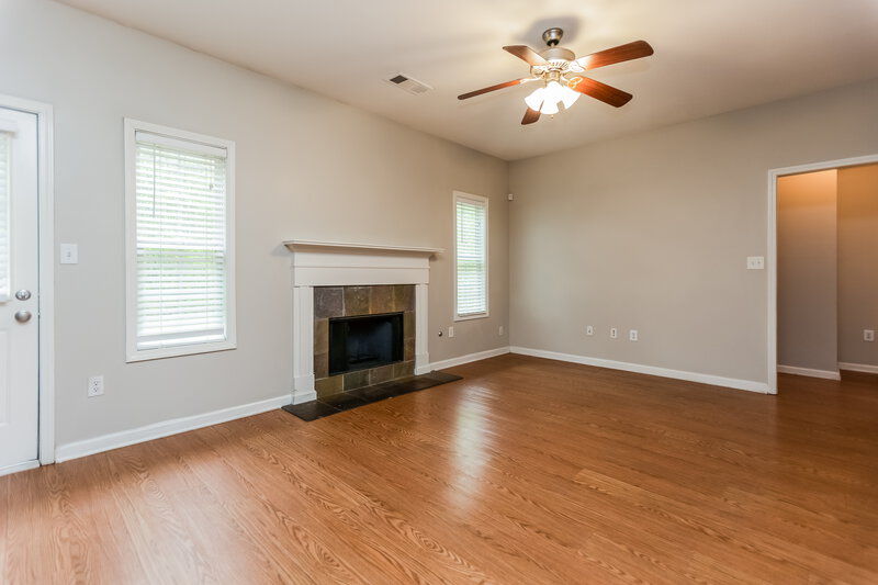 2,080/Mo, 880 Terrace Mill Dr Douglasville, GA 30134 Living Room View 2