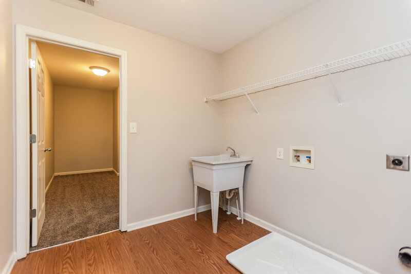2,080/Mo, 880 Terrace Mill Dr Douglasville, GA 30134 Laundry Room View