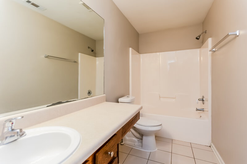 2,080/Mo, 880 Terrace Mill Dr Douglasville, GA 30134 Main Bathroom View