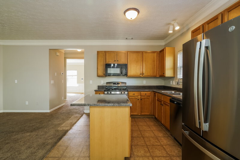 1,860/Mo, 7066 Skippingstone Way Douglasville, GA 30134 Kitchen View 3