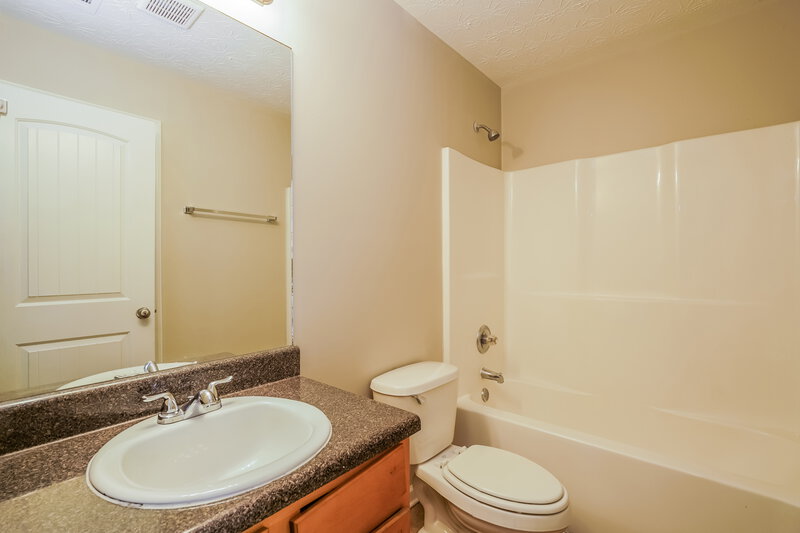 1,860/Mo, 7066 Skippingstone Way Douglasville, GA 30134 Bathroom View
