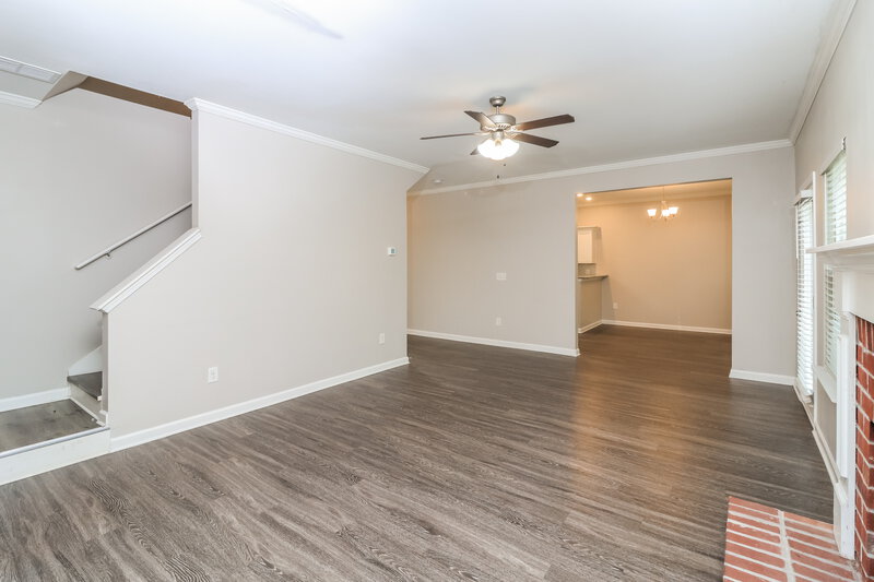 2,730/Mo, 580 Fieldcrest Drive Dallas, GA 30132 Living Room View 2