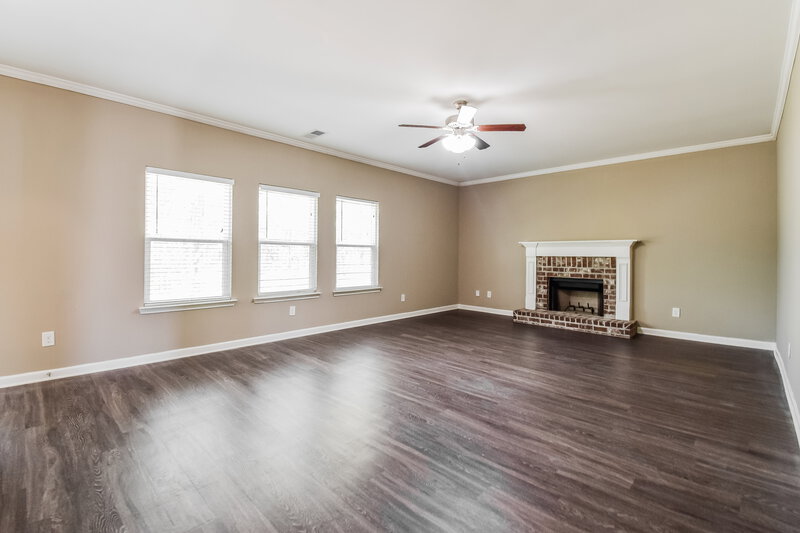 1,890/Mo, 592 Fieldcrest Drive Dallas, GA 30132 Living Room View