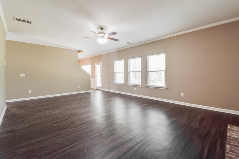 1,890/Mo, 592 Fieldcrest Drive Dallas, GA 30132 Living Room View 2