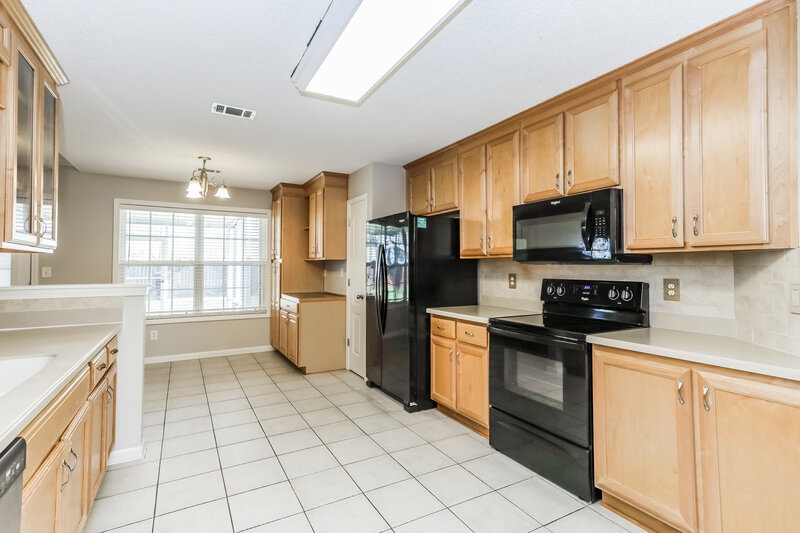 0/Mo, 3028 Lincoln Log Way McDonough, GA 30252 Kitchen View