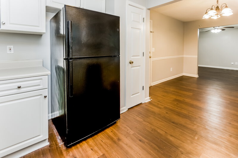 2,170/Mo, 2222 Serenity Dr NW Acworth, GA 30101 Kitchen View 2