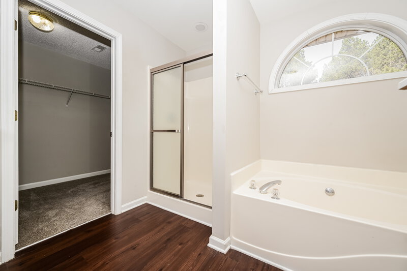 2,340/Mo, 178 Hunters Chase McDonough, GA 30253 Main Bathroom View