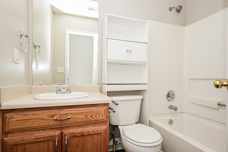 2,340/Mo, 178 Hunters Chase McDonough, GA 30253 Bathroom View