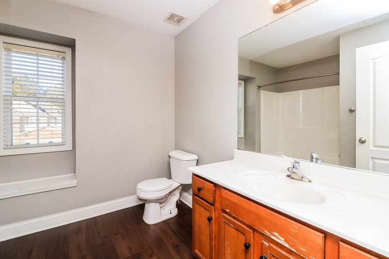 2,075/Mo, 314 Parkmont Way Dallas, GA 30132 Bathroom View