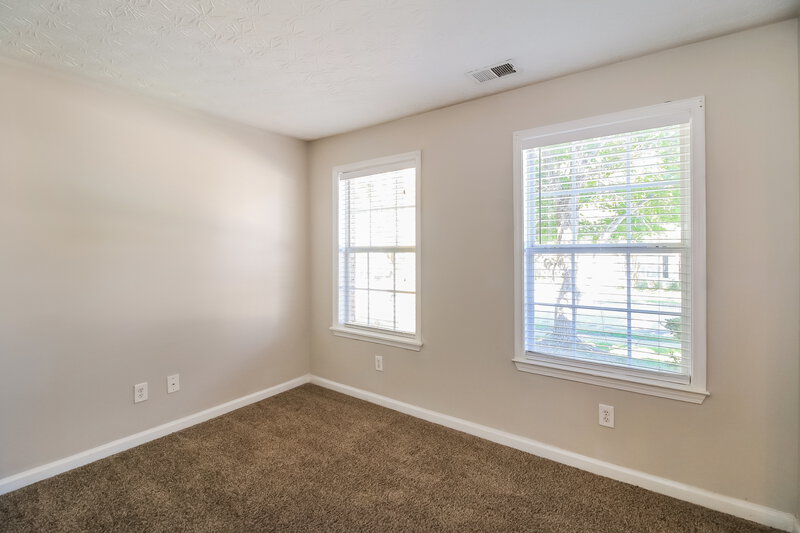 1,860/Mo, 1905 Elm Park Dr Hampton, GA 30228 Living Room View 2
