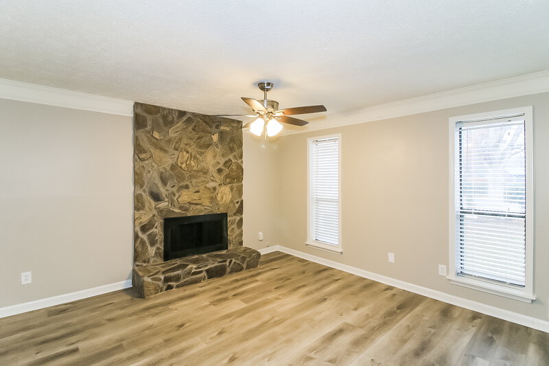 2,355/Mo, 3904 Loring Ln Duluth, GA 30096 Living Room View 2