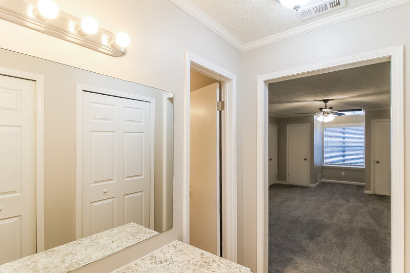 2,355/Mo, 3904 Loring Ln Duluth, GA 30096 Main Bathroom View 2