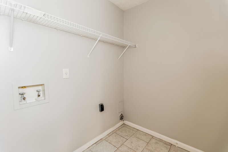 1,805/Mo, 4730 Nature Trl Austell, GA 30106 Walk In Closet View