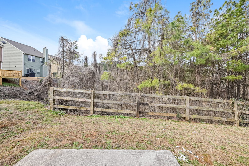 2,180/Mo, 233 Fern Walk Lawrenceville, GA 30045 Backyard View