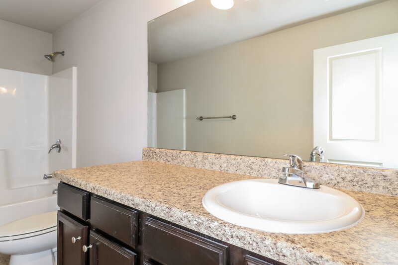 2,145/Mo, 63 Fern Walk Lawrenceville, GA 30045 Bathroom View