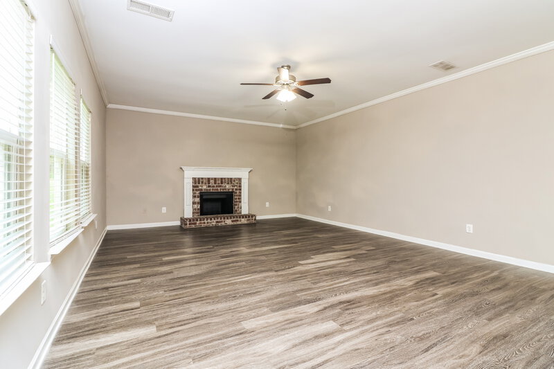 2,060/Mo, 542 Fieldcrest Drive Dallas, GA 30132 Living Room View 4