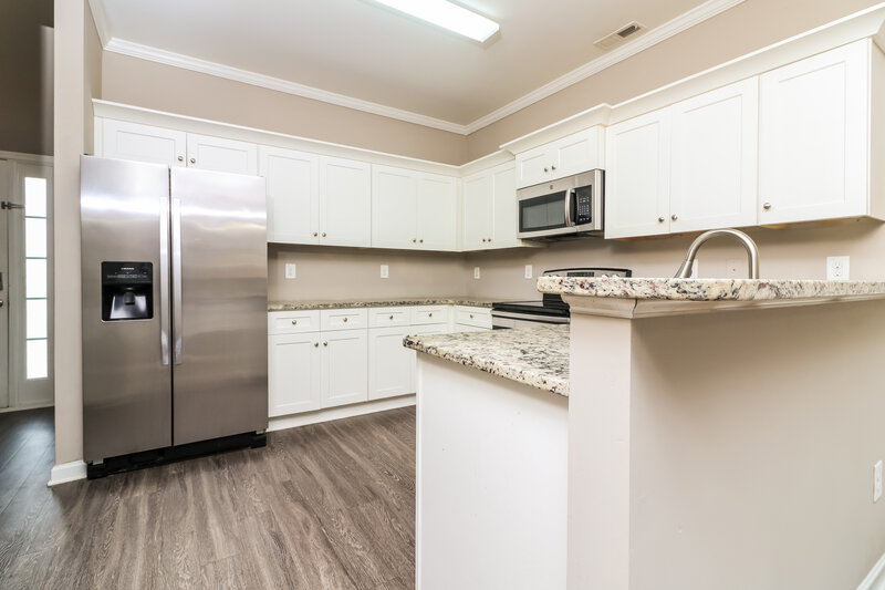 2,060/Mo, 542 Fieldcrest Drive Dallas, GA 30132 Kitchen View 2